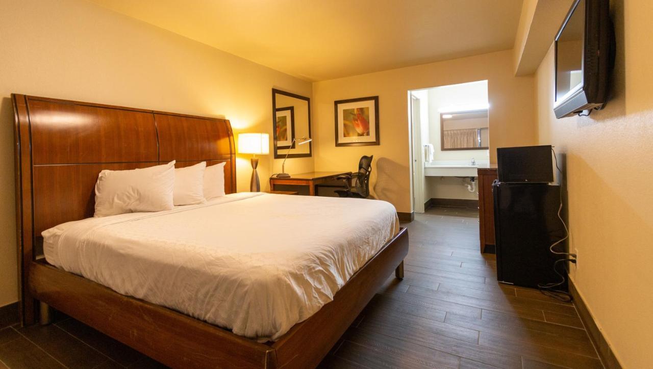 Magnuson Extended Stay And Suites Airport Hotel Irving Exterior photo